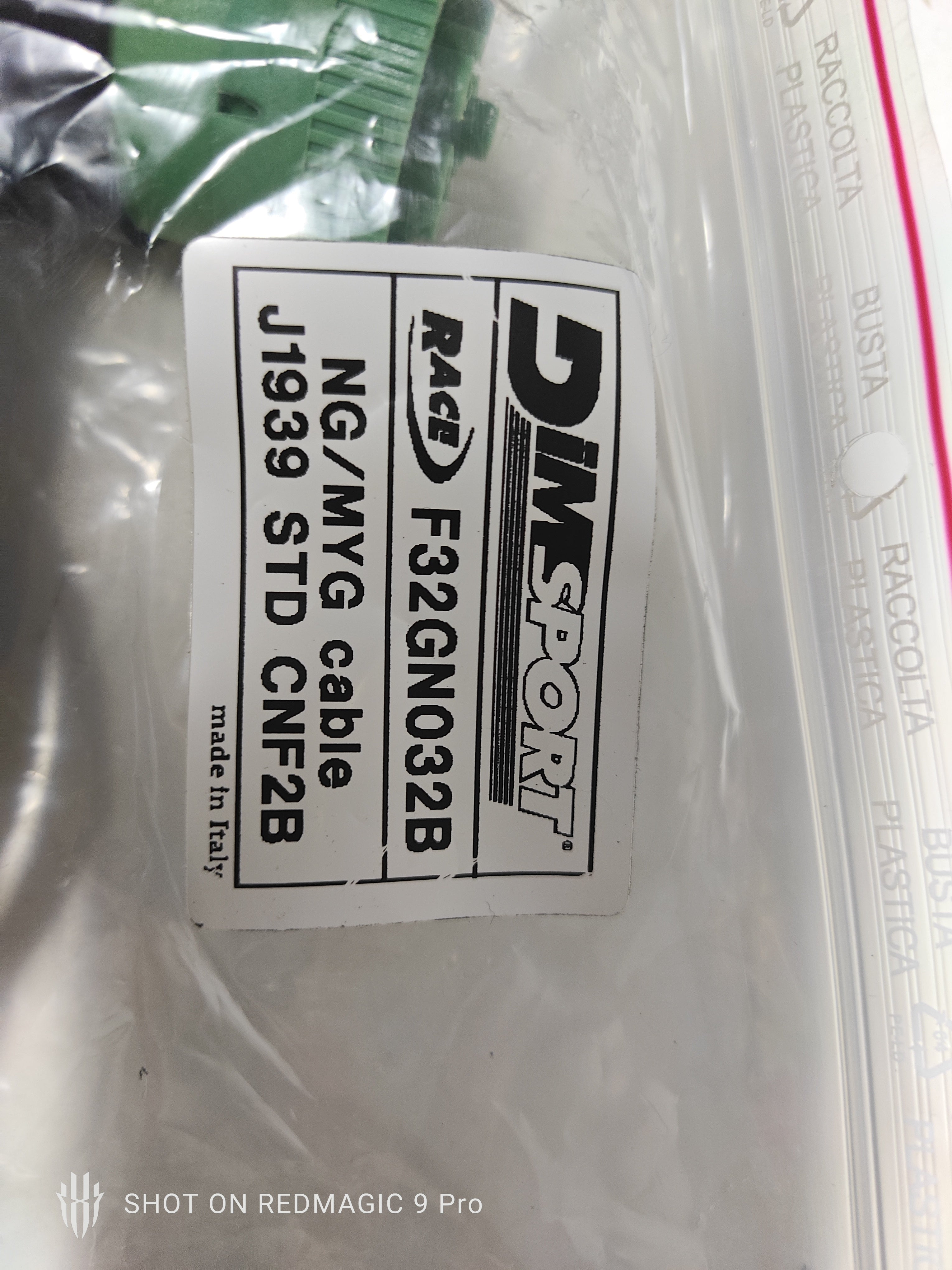 F32GN032B J1939 CNF2B TRACTOR, DEUTSCH CONNECTOR TYPE 2